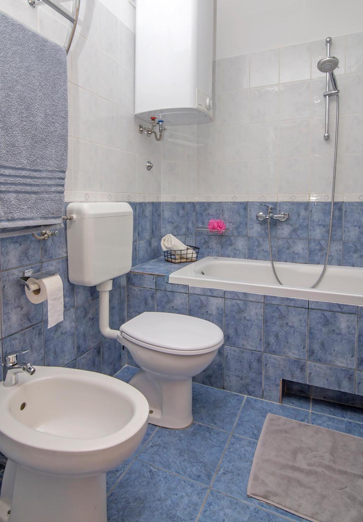 Apartmani Krmek مْليني المظهر الخارجي الصورة